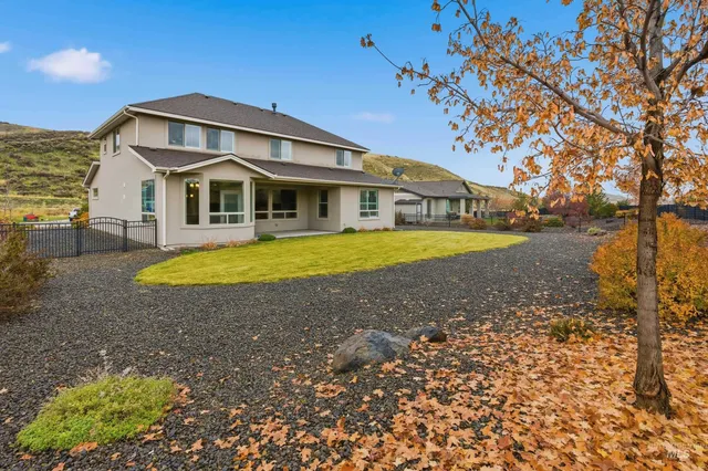 $785,000 | 19927 North Glenisla Place, Boise, ID 83714
