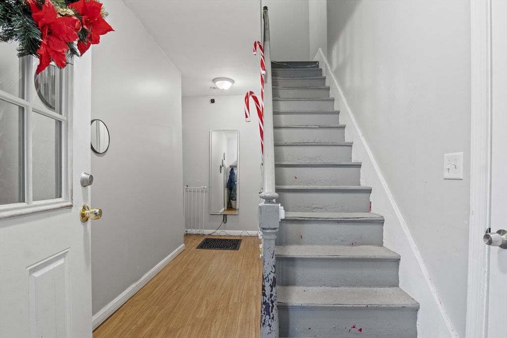 3 Butman Place Lowell, MA 01851 - Photo 4 of 29