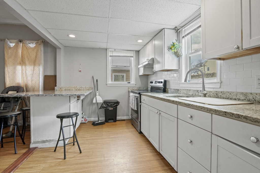 3 Butman Place Lowell, MA 01851 - Photo 6 of 29