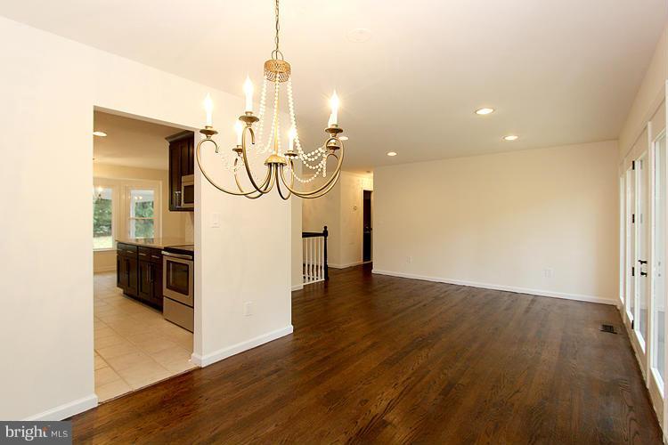 24530 Fossen Road Damascus, MD 20872 - Photo 12 of 29 Dining Room