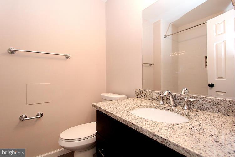 24530 Fossen Road Damascus, MD 20872 - Photo 16 of 29 Bath