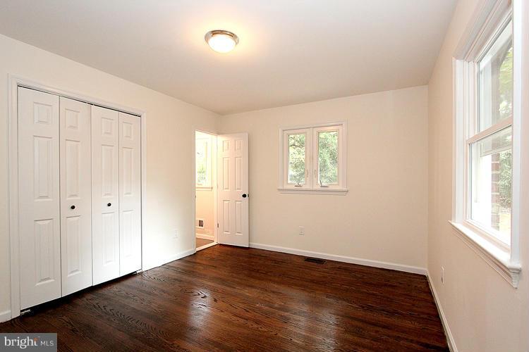 24530 Fossen Road Damascus, MD 20872 - Photo 20 of 29 Bedroom