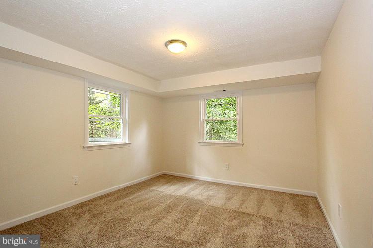 24530 Fossen Road Damascus, MD 20872 - Photo 24 of 29 Bedroom