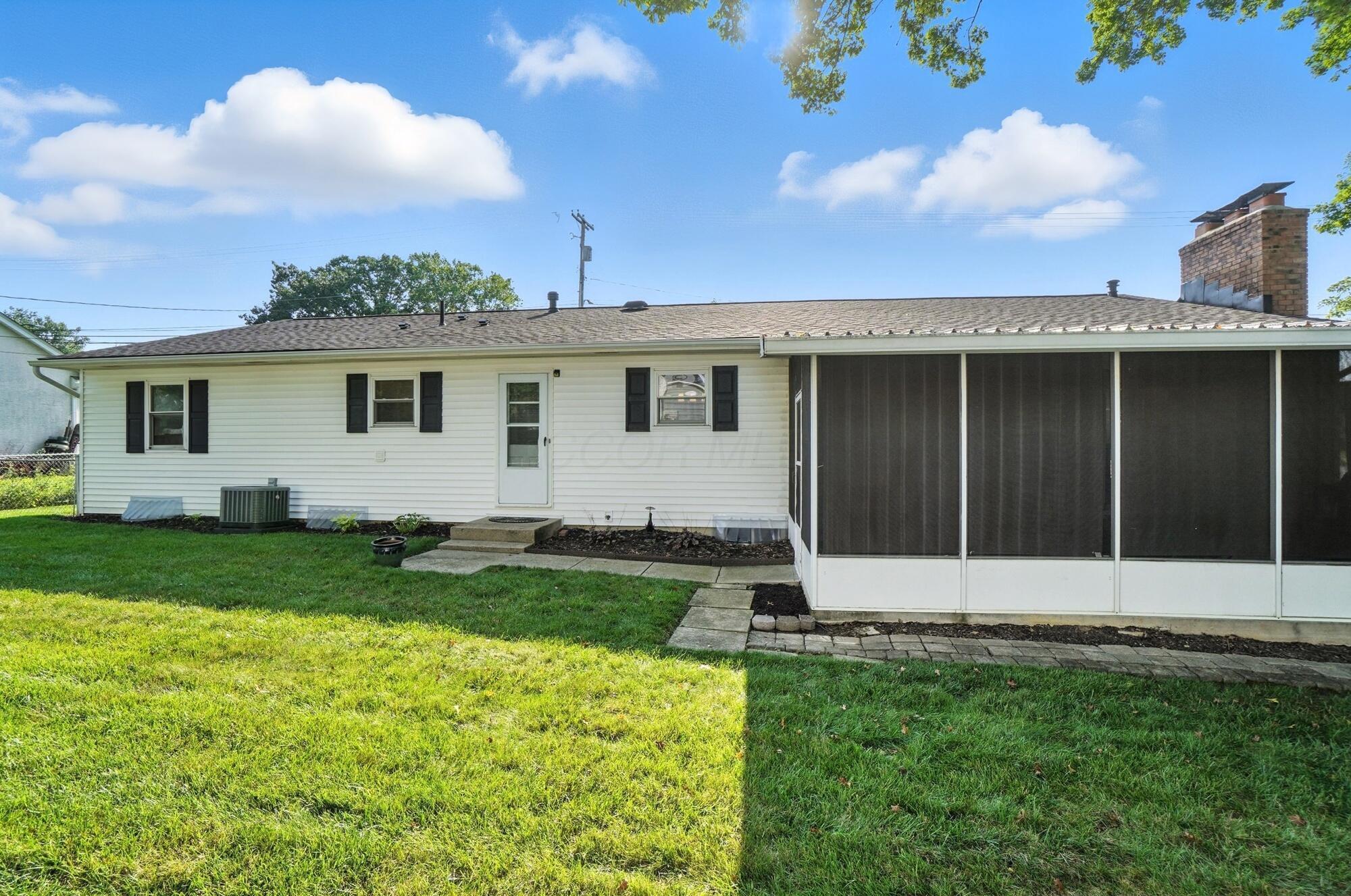 311 North Hamilton Road Columbus, OH 43230 - Photo 40 of 45 044