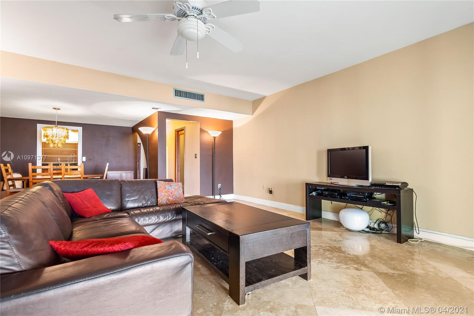 6191 Southwest 90th Court, Unit 2K Miami, FL 33173 - Photo 7 of 24