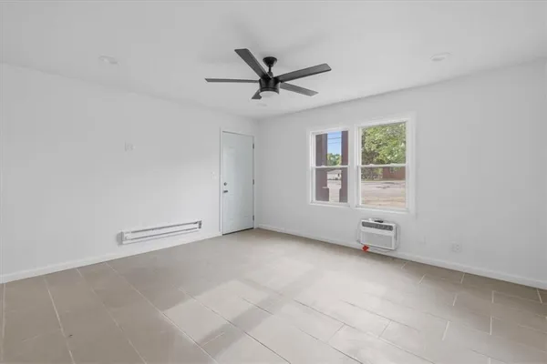 $1,250 | 610 North College Drive, Unit 8, Cedartown, GA 30125