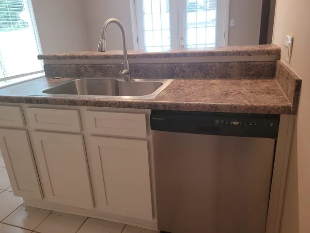 $1,500 | 8568 Creekwood Way, Jonesboro, GA 30238