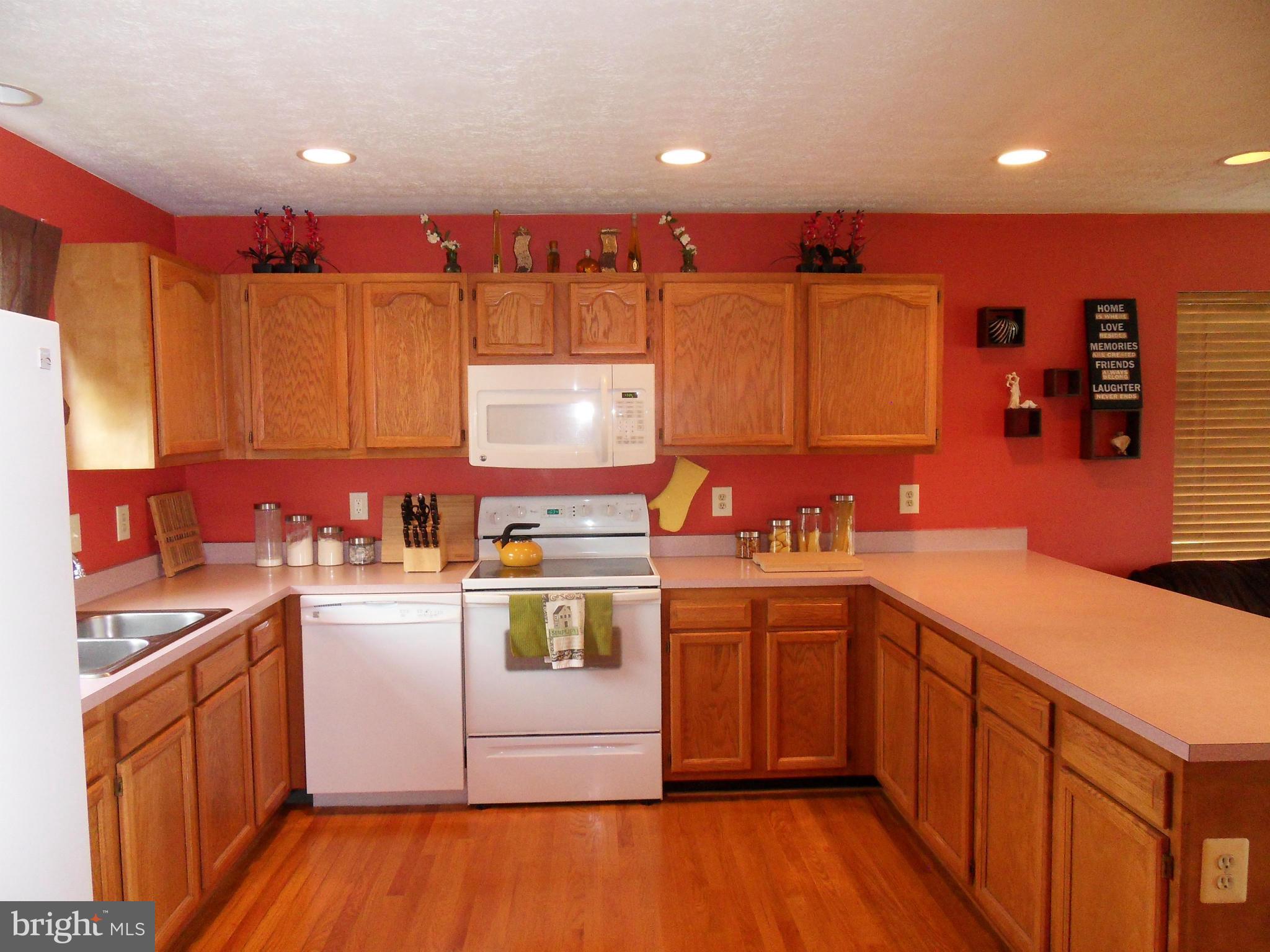 23863 McIntosh Road Hollywood, MD 20636 - Photo 3 of 19 Kitchen
