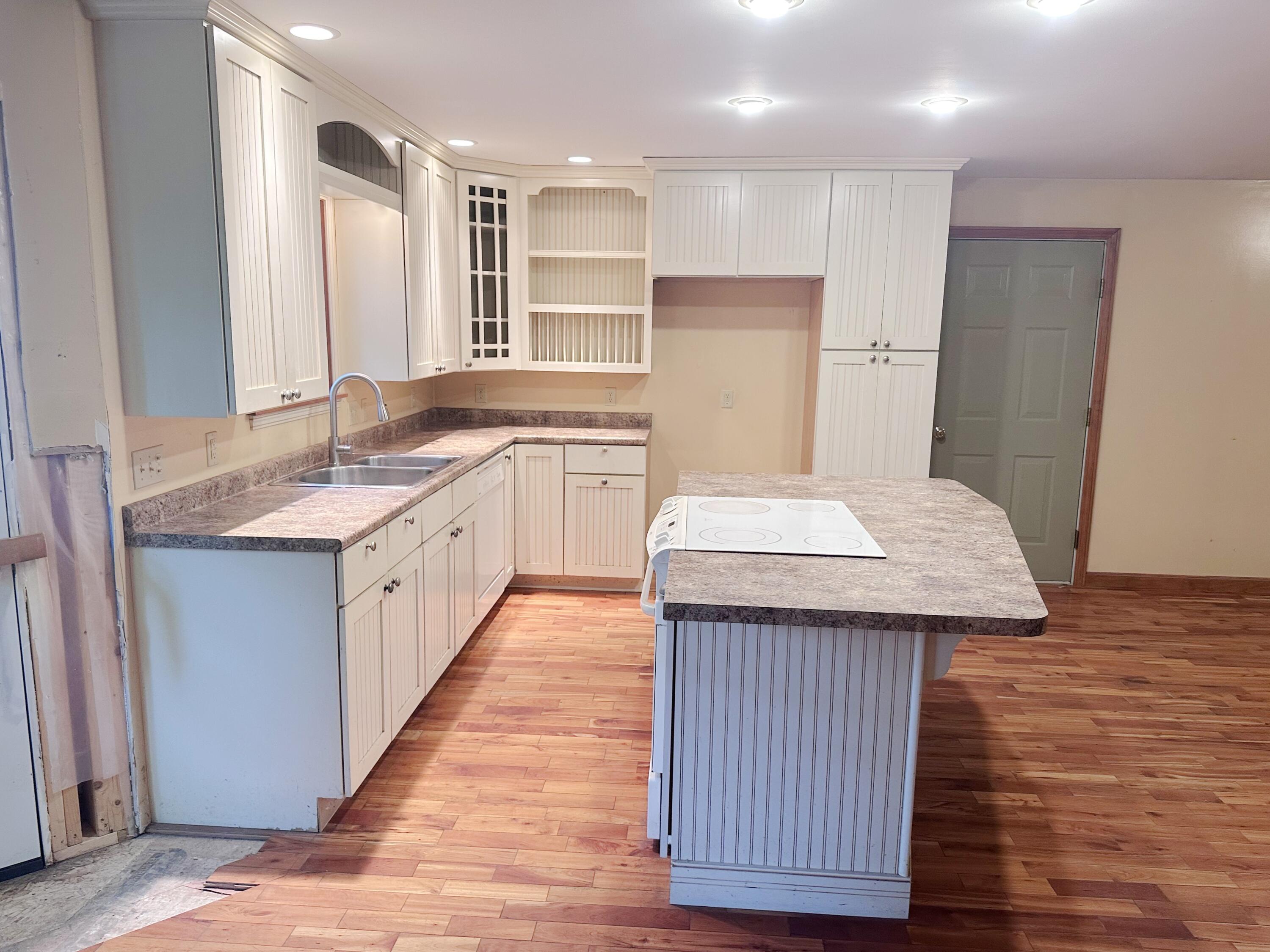 215 Rabbit Road Durham, ME 04222 - Photo 11 of 38 Photo Aug 13 2024, 5 07 28 PM