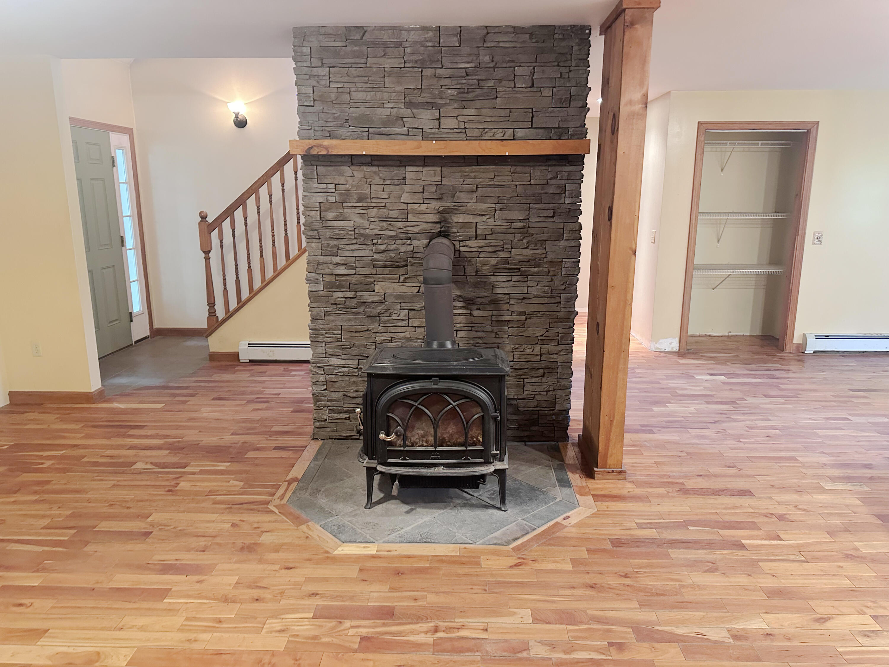 215 Rabbit Road Durham, ME 04222 - Photo 10 of 38 Photo Aug 13 2024, 5 07 20 PM