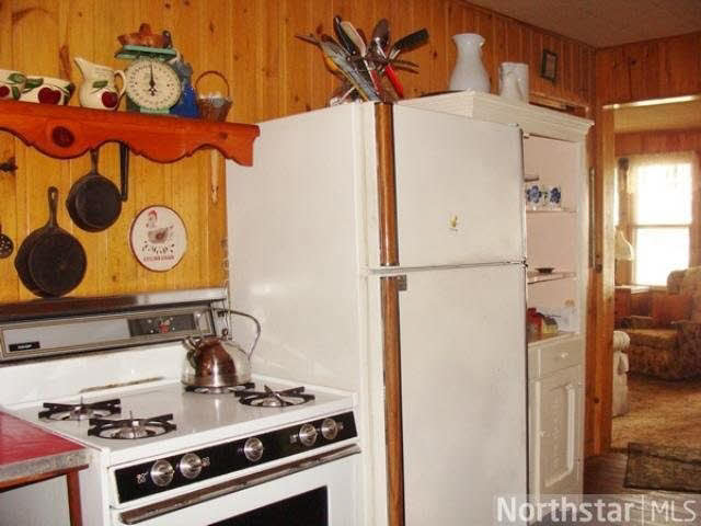 24964 Lakeview Road Siren, WI 54872 - Photo 3 of 15