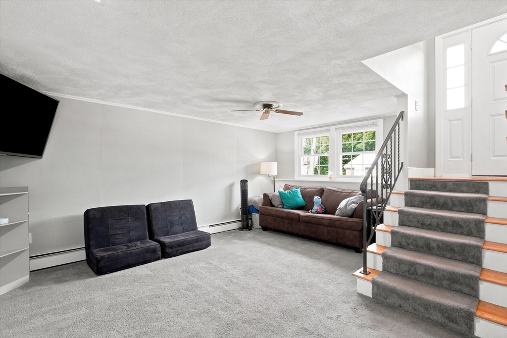 52 Oak Ridge Circle Lynn, MA 01904 - Photo 24 of 42