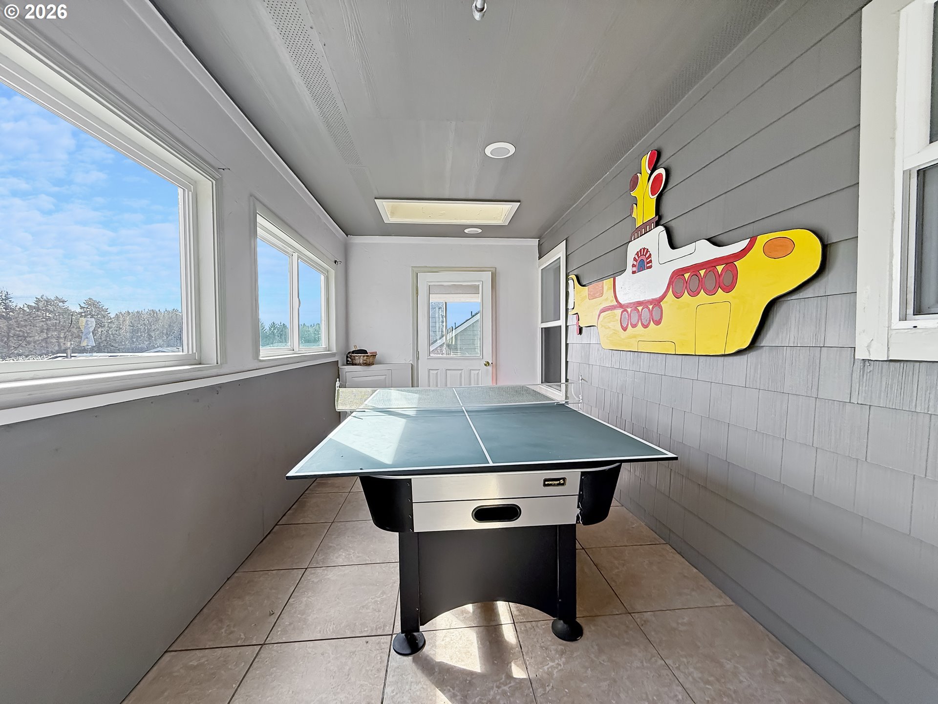 17197 Passley Road Brookings, OR 97415 - Photo 43 of 46 a room with furniture and window