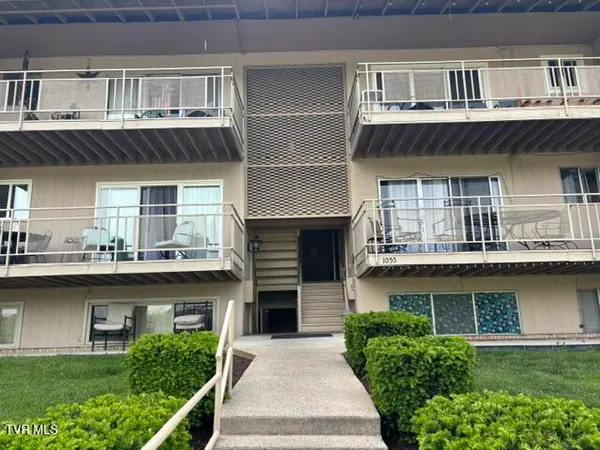 $99,900 | 1055 Carriage Circle, Unit 302, Bristol, VA 24201