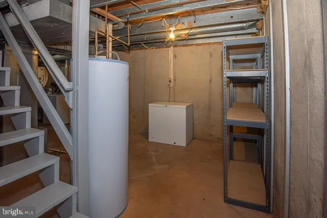 $800,000 | 9102 Red Lion Tavern Court, Springfield, VA 22153