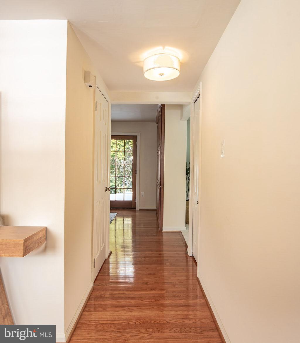 9102 Red Lion Tavern Court Springfield, VA 22153 - Photo 7 of 64