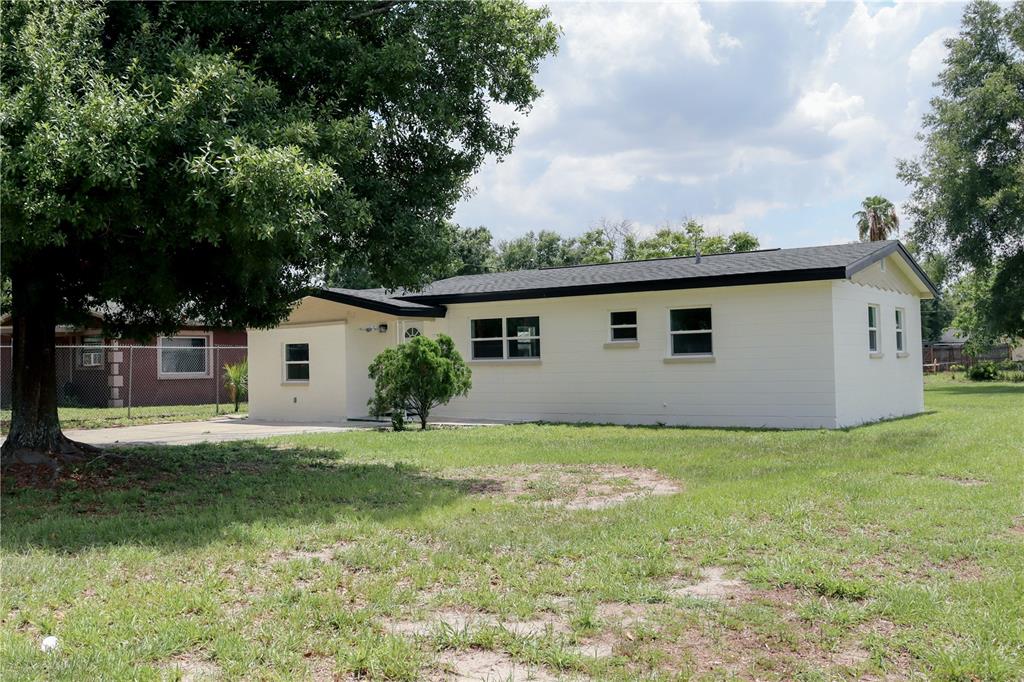 910 North Ruth Avenue Lakeland, FL 33815 - Photo 1 of 19
