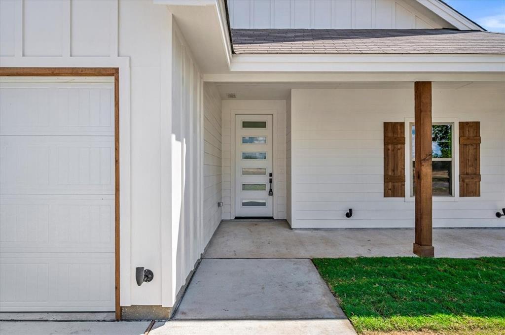 1104 Boone Street Cleburne, TX 76031 - Photo 4 of 30 Gallery Image 4