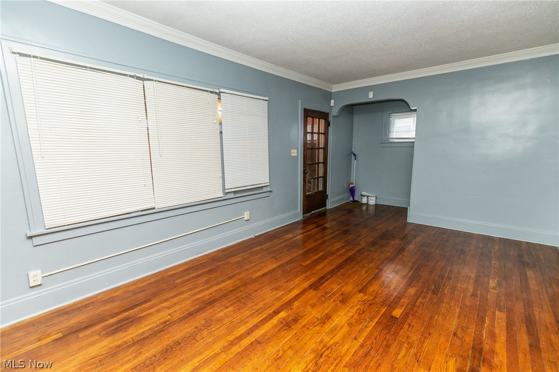 1064 Pembrook Road Cleveland Heights, OH 44121 - Photo 7 of 24