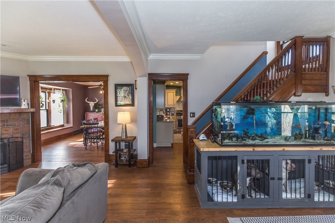 6384 Olde York Road Cleveland, OH 44130 - Photo 9 of 35