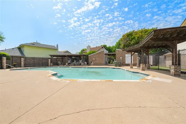 $2,000 | 2510 Centaurus Drive, Garland, TX 75044
