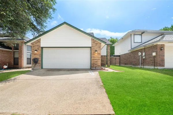 $2,000 | 2510 Centaurus Drive, Garland, TX 75044