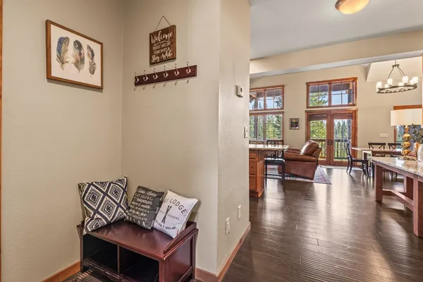 $1,150,000 | 33 Golden Bench Court, Donnelly, ID 83615