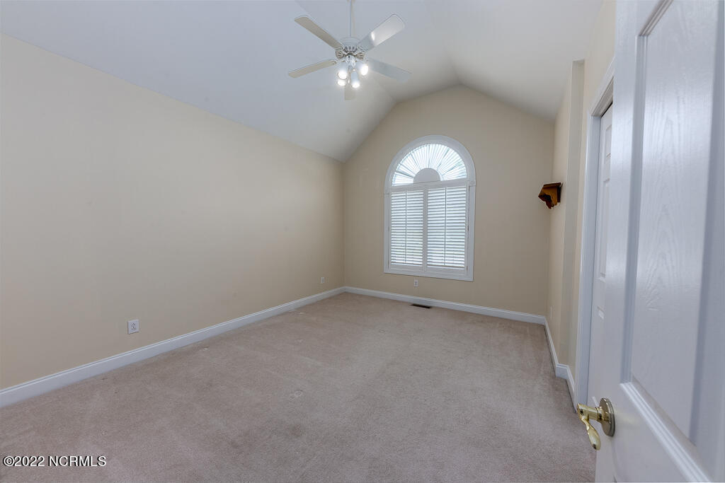 214 Emmen Road New Bern, NC 28562 - Photo 16 of 27 IMG_7241-5372