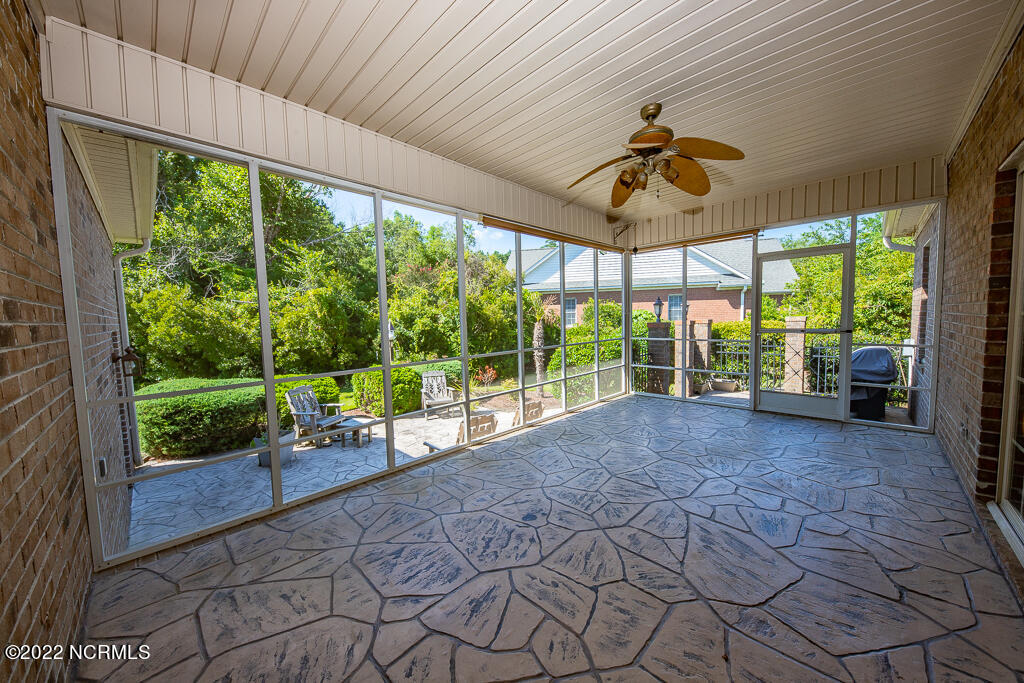 214 Emmen Road New Bern, NC 28562 - Photo 20 of 27 IMG_7268