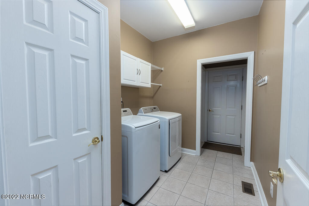 214 Emmen Road New Bern, NC 28562 - Photo 21 of 27 IMG_7239-5370