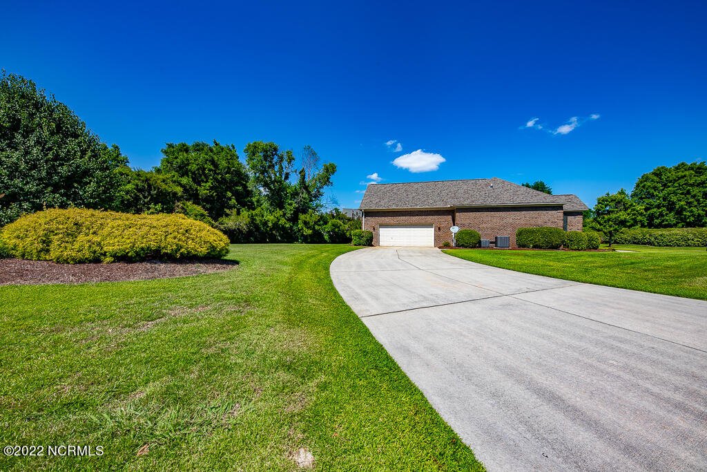 214 Emmen Road New Bern, NC 28562 - Photo 23 of 27 IMG_7182