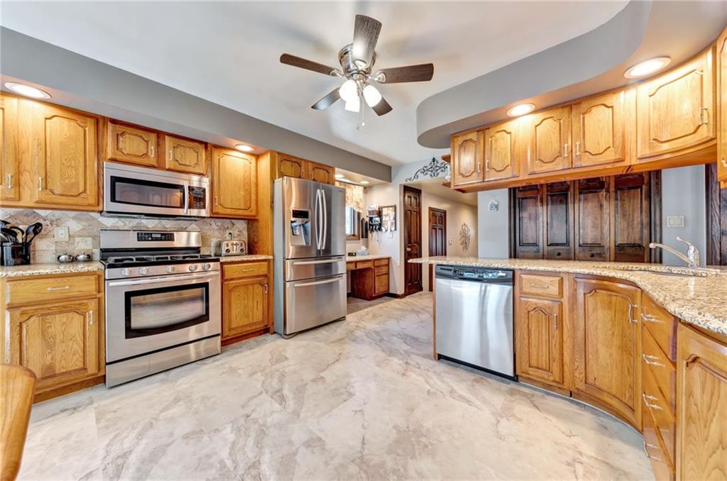 14 Highland Drive McKees Rocks, PA 15136 - Photo 10 of 25 Gallery Image 10
