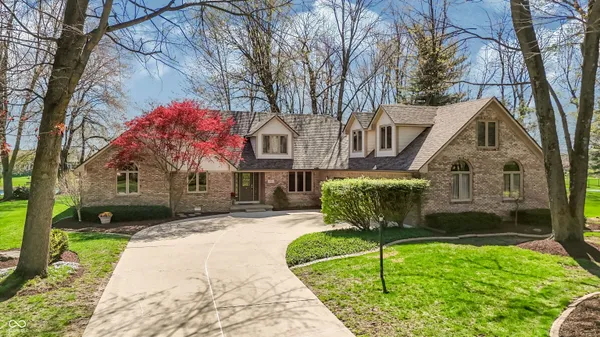 $714,900 | 5571 North Red Oak Drive, Greenfield, IN 46140