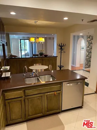 $9,000 | 2142 Century Park Lane, Unit 108, Los Angeles, CA 90067