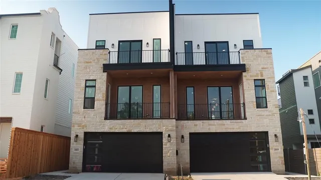 $825,000 | 1021 Mobile Street, Dallas, TX 75208