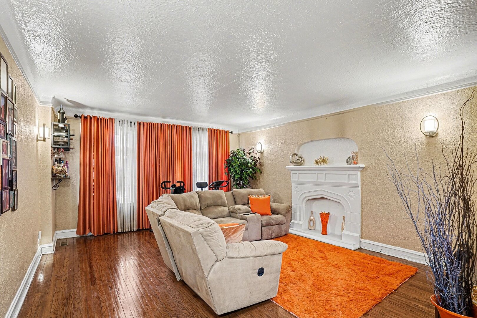 9047 South Laflin Street Chicago, IL 60620 - Photo 11 of 26