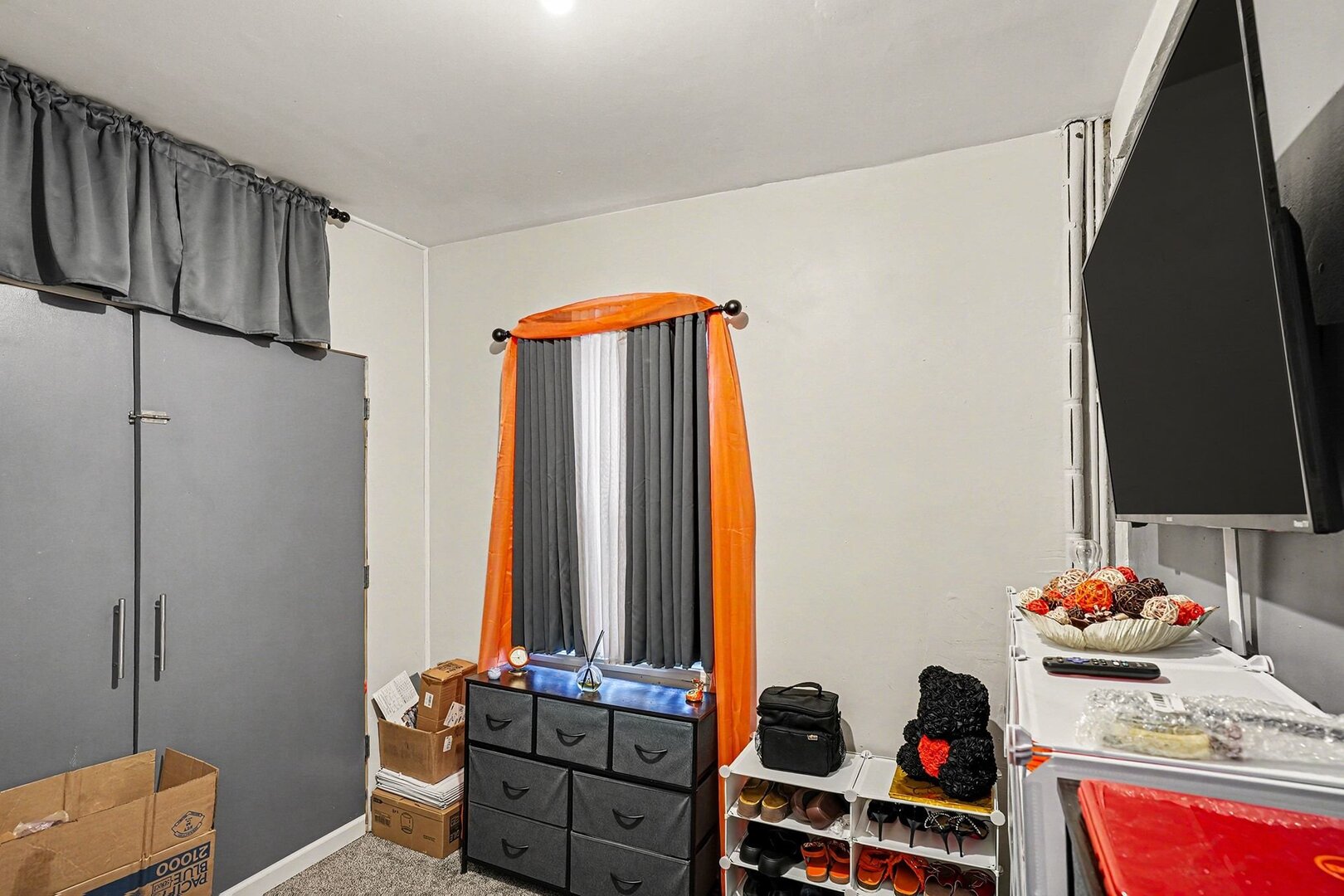 9047 South Laflin Street Chicago, IL 60620 - Photo 15 of 26