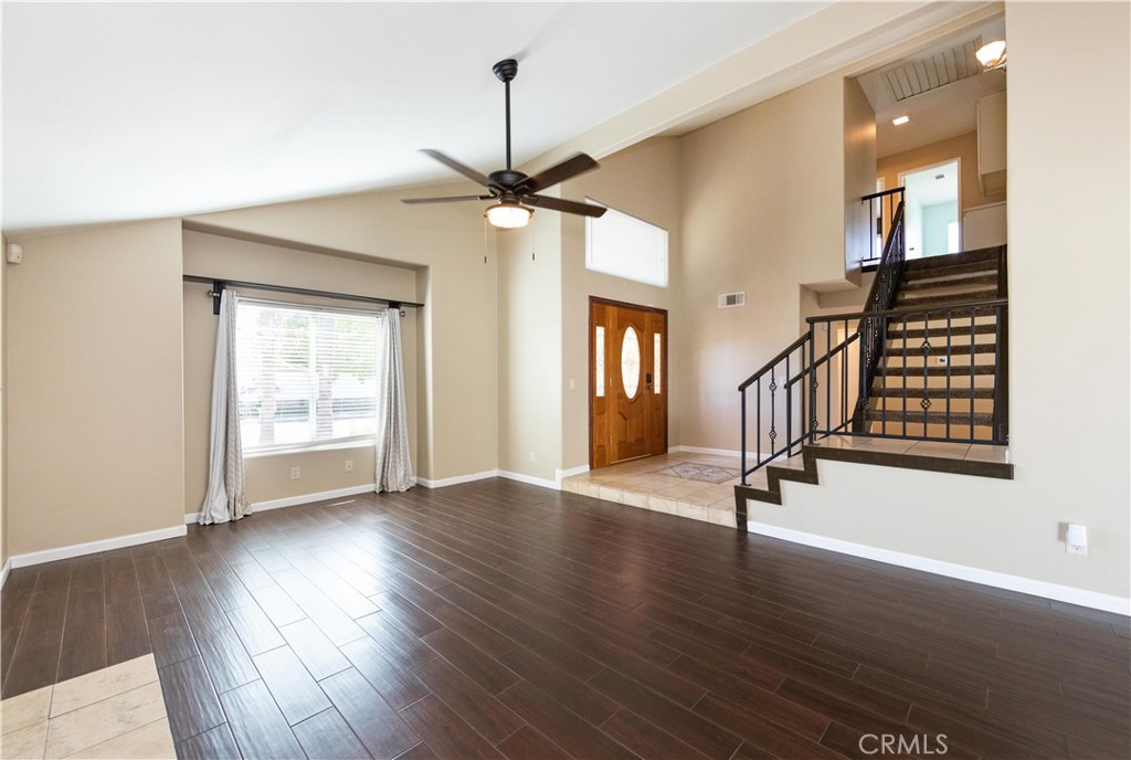 39203 Laurel Leaf Drive Murrieta, CA 92563 - Photo 3 of 59