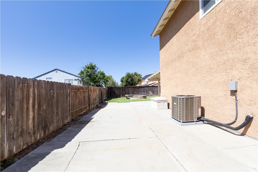 39203 Laurel Leaf Drive Murrieta, CA 92563 - Photo 46 of 59