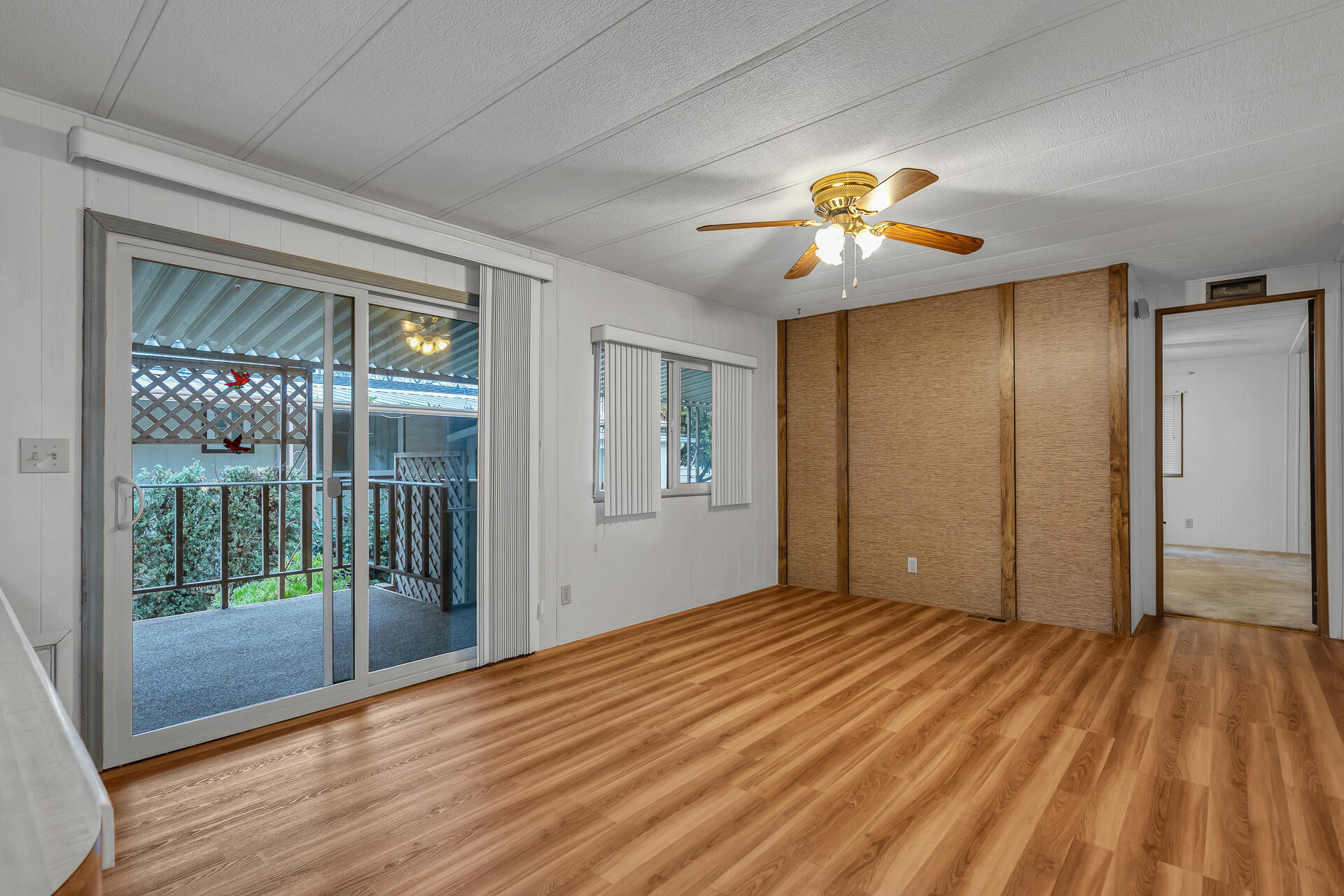350 Gilmore Road, Unit SPC 88 Red Bluff, CA 96080 - Photo 10 of 31 Deck off Bonus Room