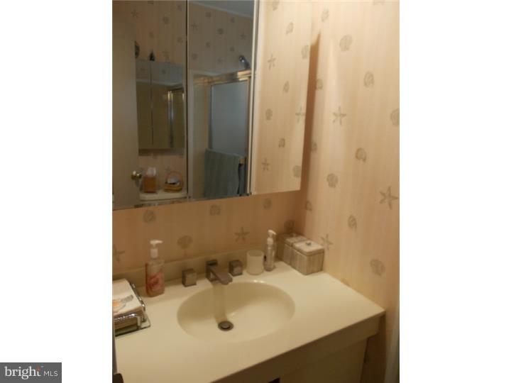 32 Harp Road Levittown, PA 19056 - Photo 8 of 24 Bathroom