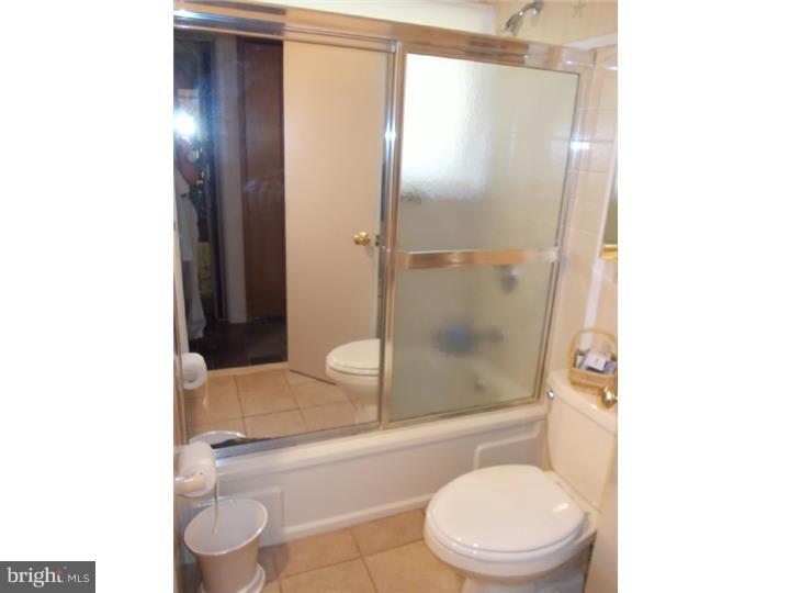 32 Harp Road Levittown, PA 19056 - Photo 9 of 24 Bathroom