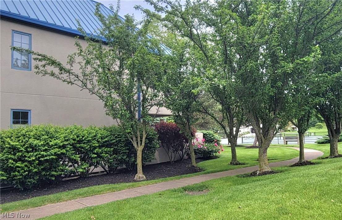 4475 Marin Harbor Road, Unit H Port Clinton, OH 43452 - Photo 4 of 41
