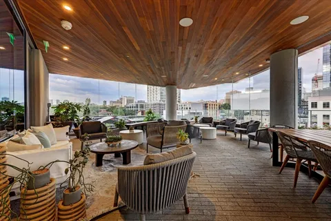 a very nice looking room with gym equipment