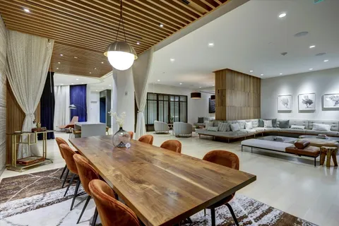 $599,900 | 501 West Avenue, Unit 1202, Austin, TX 78701