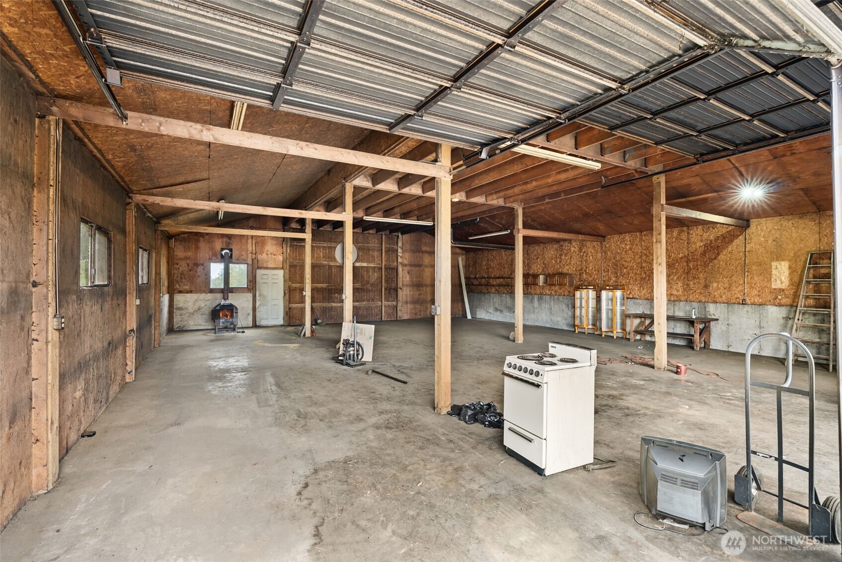 207 Ramsaur Road, Unit E Centralia, WA 98531 - Photo 12 of 21 a view of a room with gym equipment
