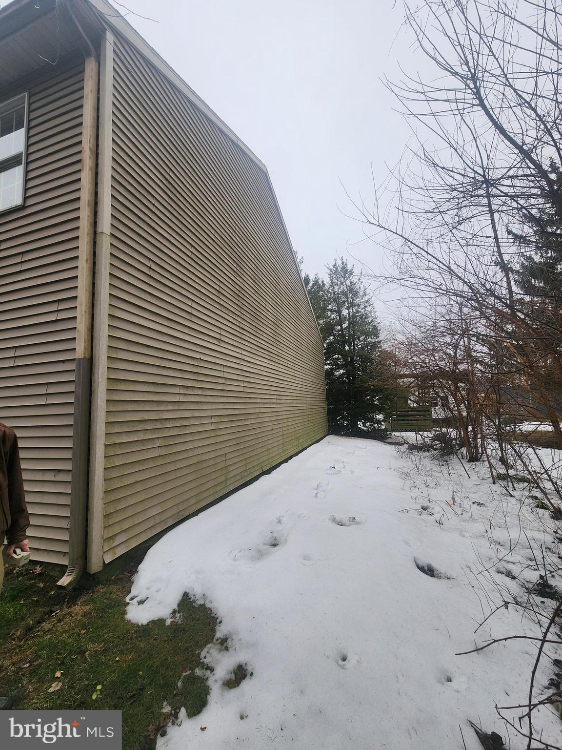 2707 Kimberly Road Lancaster, PA 17603 - Photo 4 of 17 a view of a backyard of the house