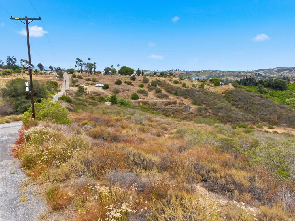 127 Rocking Horse Road Escondido, CA 92026 - Photo 5 of 11 a view of a city