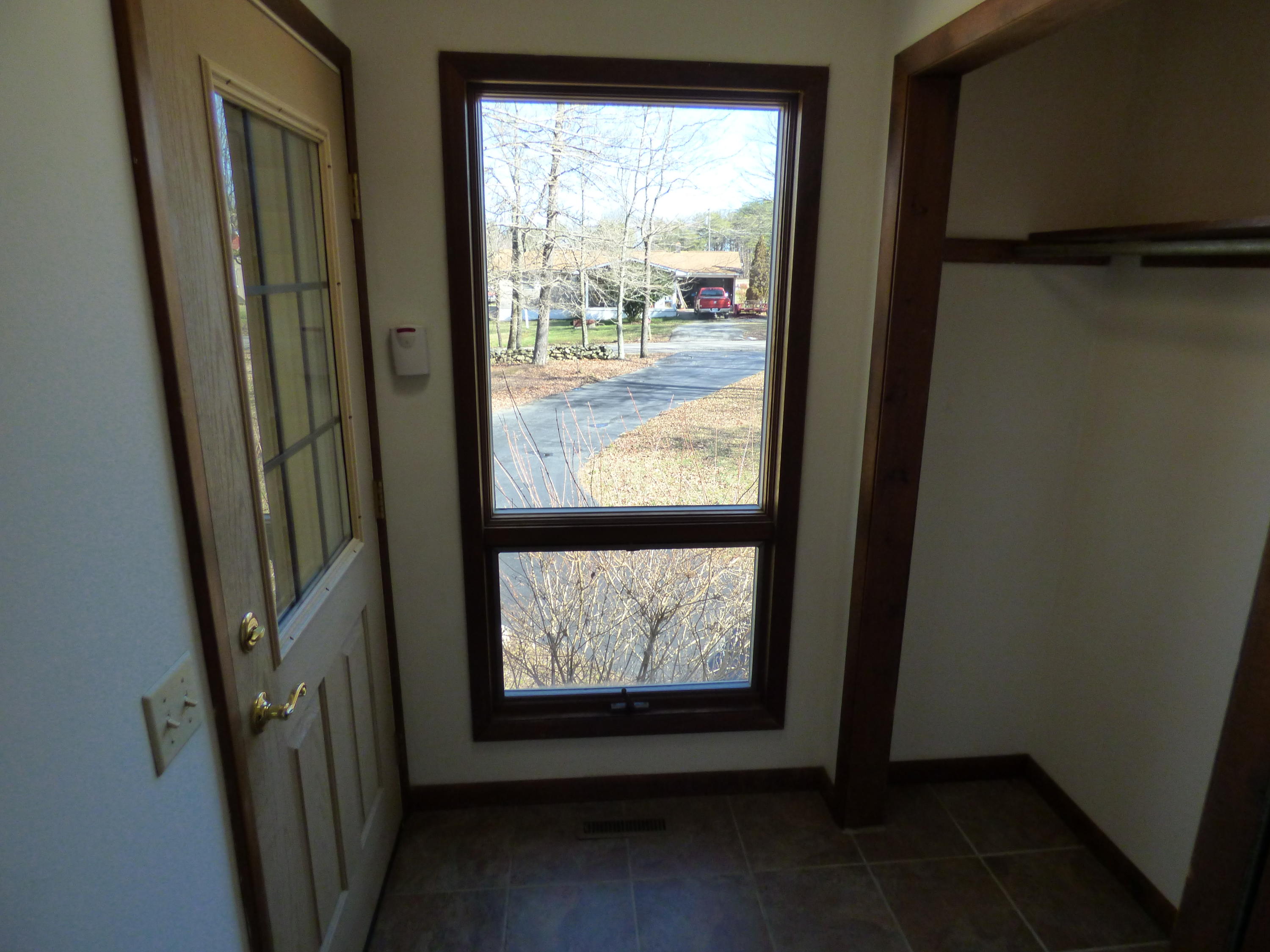611 Gordon Road Crossville, TN 38572 - Photo 2 of 40 P1030801