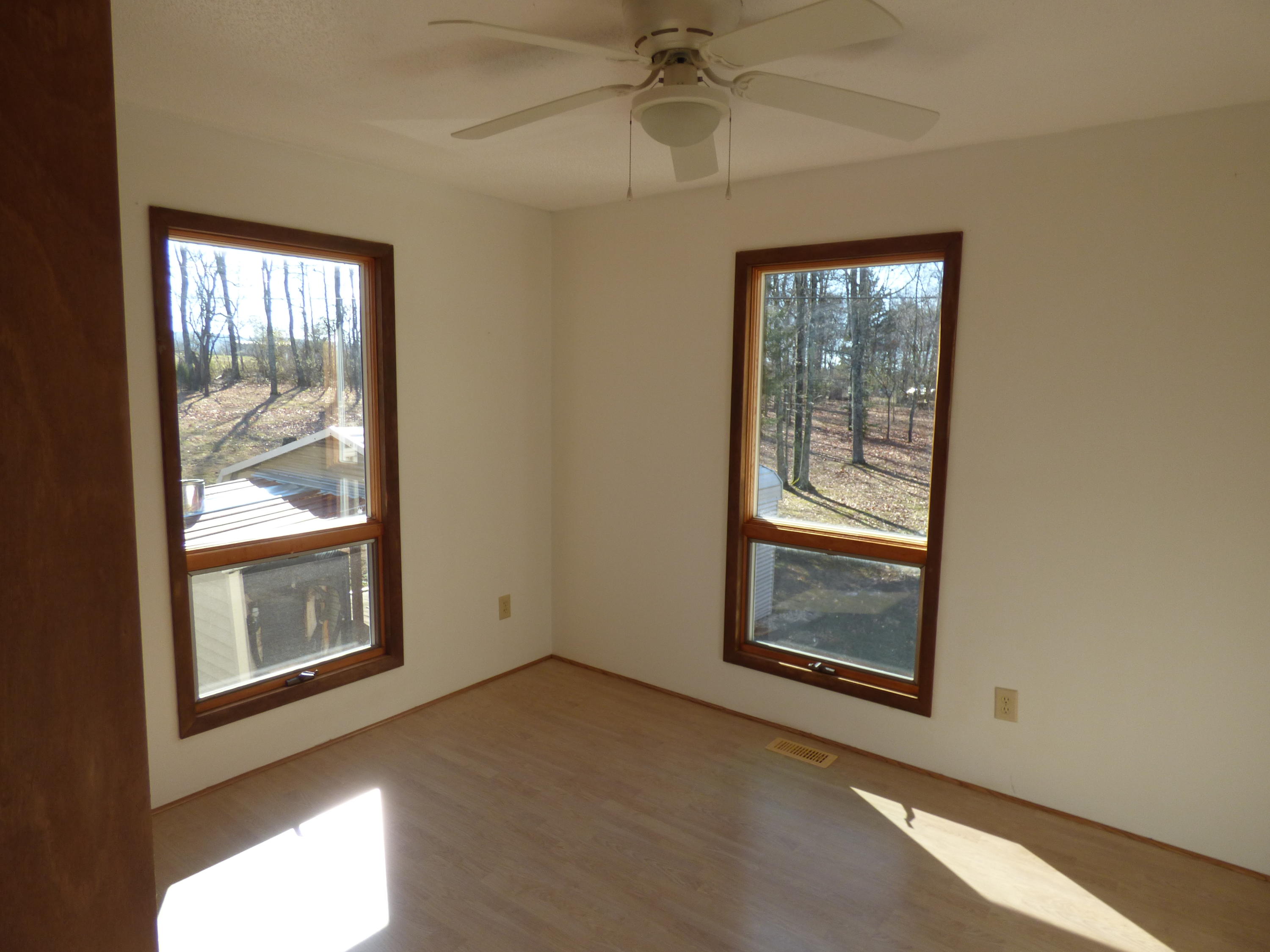 611 Gordon Road Crossville, TN 38572 - Photo 12 of 40 P1030782